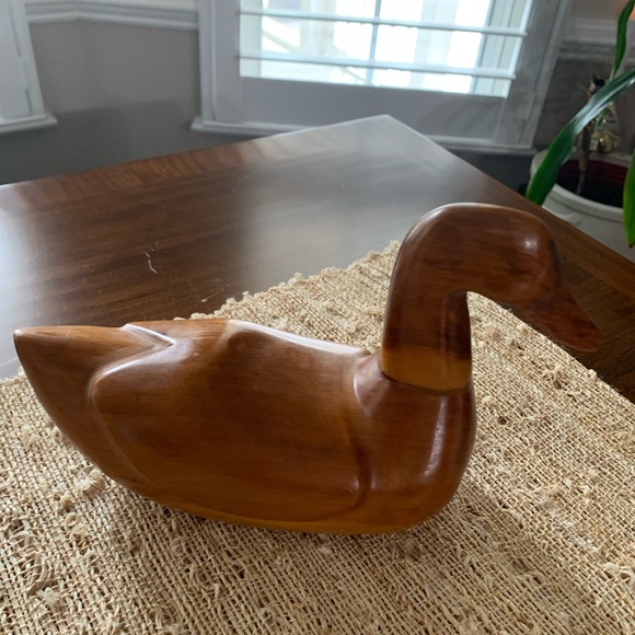 Hand carved wood duck - Picture 6 of 10